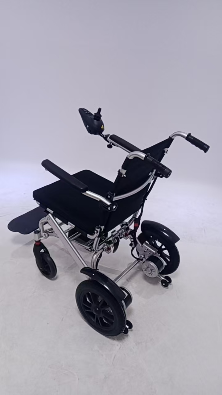 Ultra Hafif Elektrikli Tekerlekli Sandalye 17kg | Kolay Taşıma için Alüminyum Katlanır Akülü Tekerlekli Sandalye